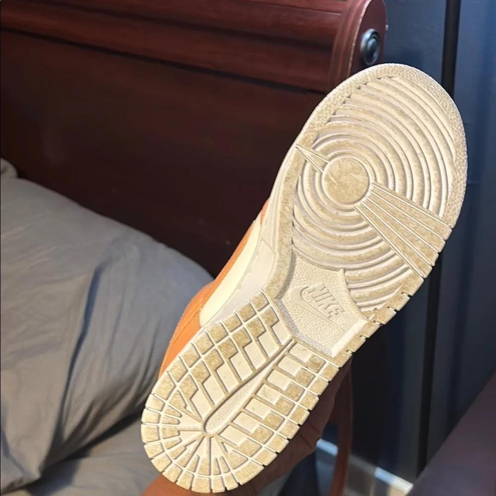 Custom Dunks. W9 - Picture 8 of 14